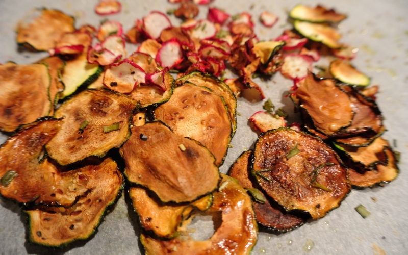 Recipe: Perfect Friday guilt-free snack – zucchini chips