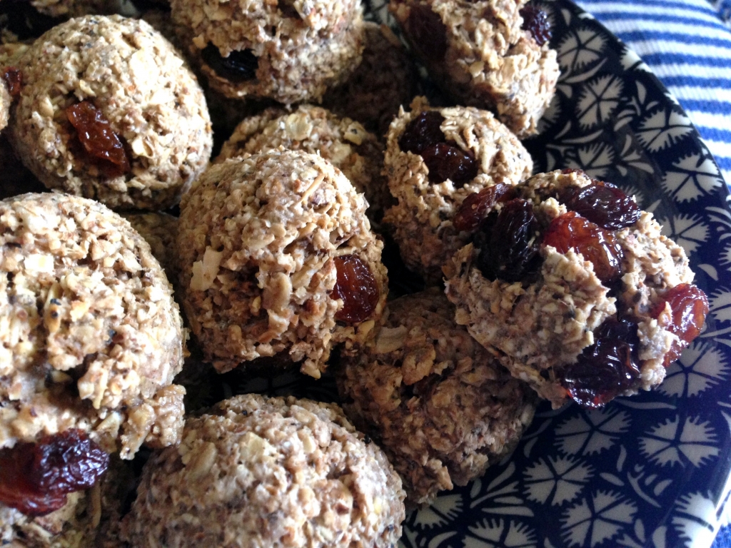 raisins and oat cookies goes hand-in-hand