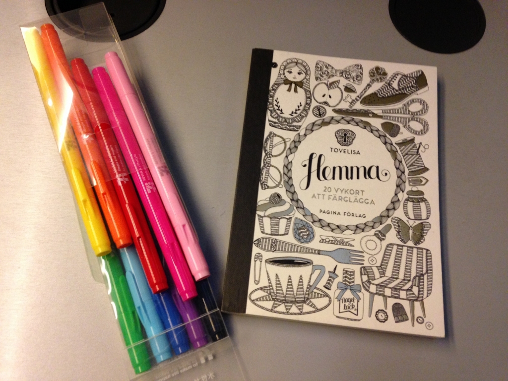 Hemma - coloring postcard book