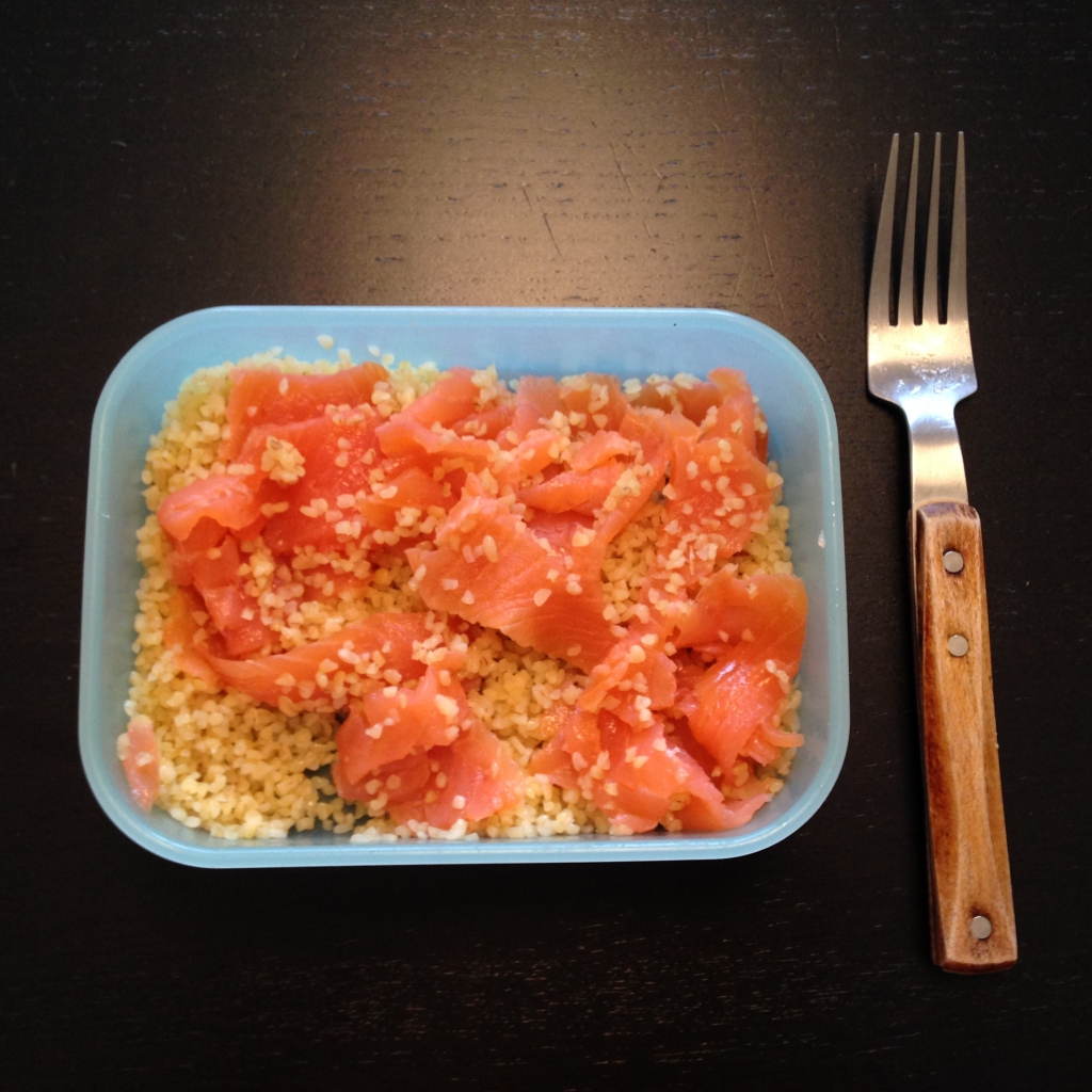 bulgur and salmon from tupperware  | www.missathletique.com