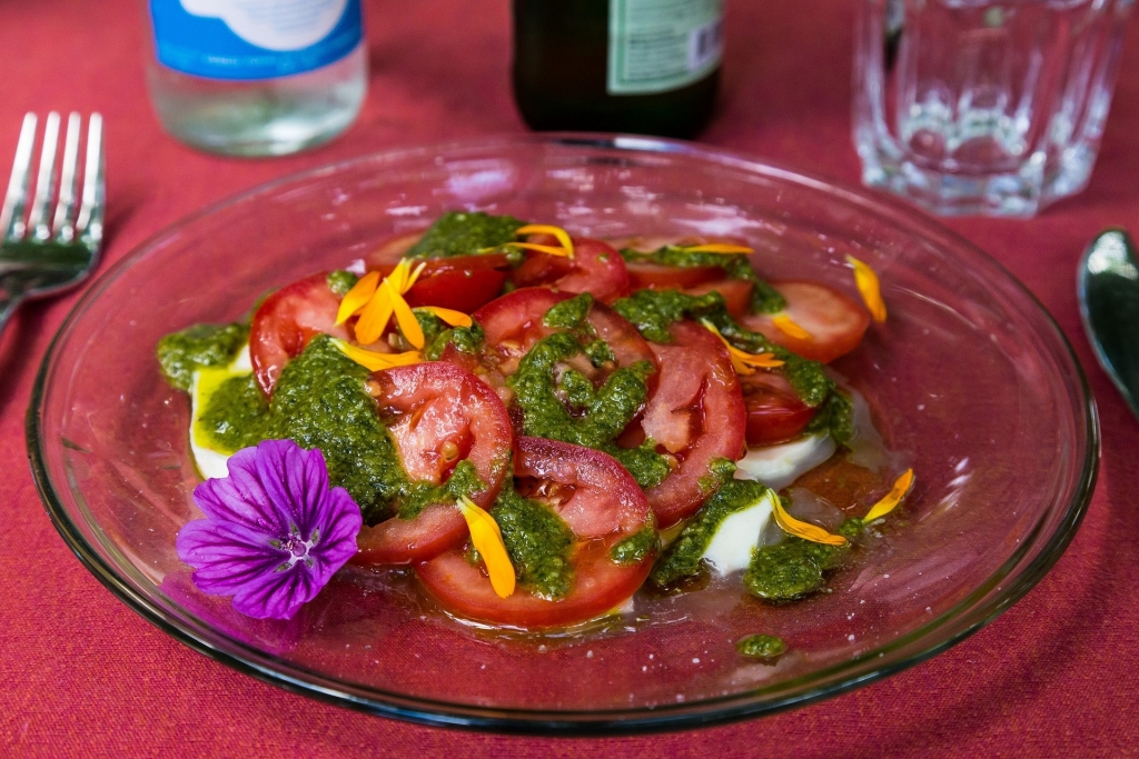 Italian salad - Casprese with Pesto sauce